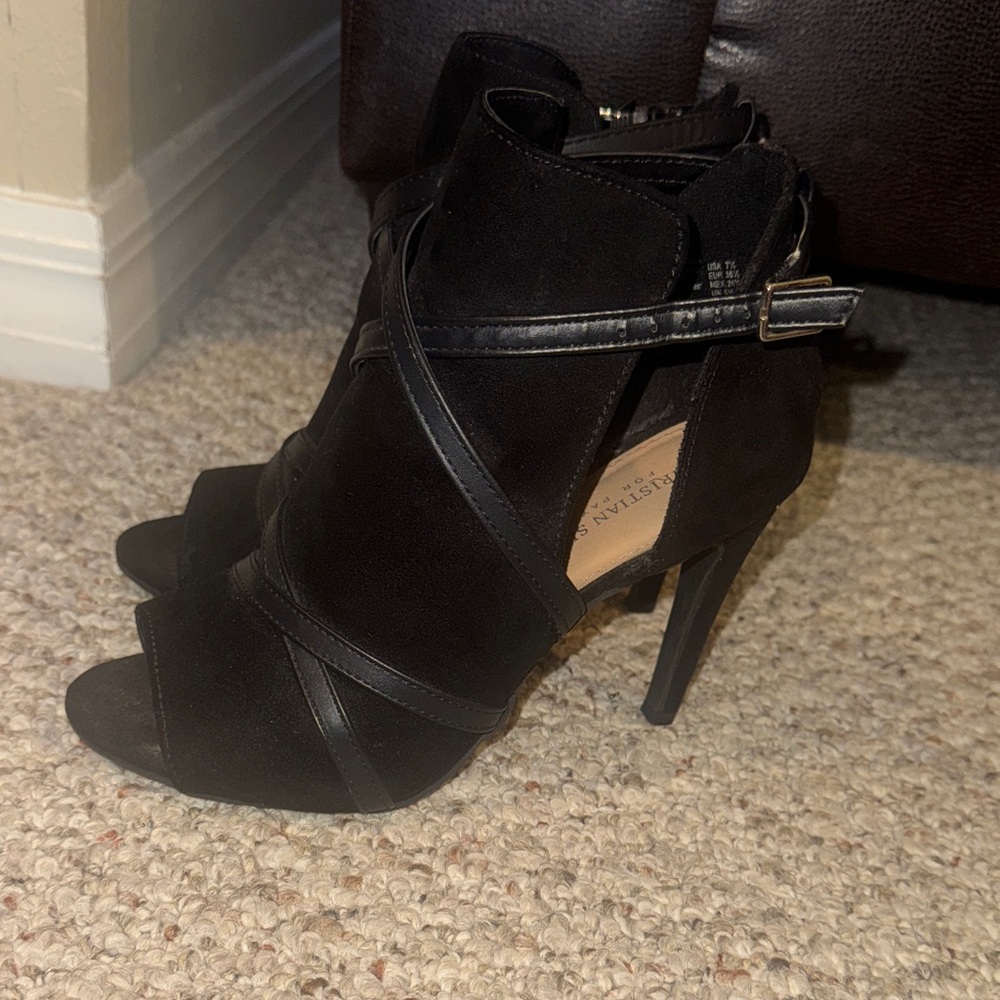 Black Heeled Boots